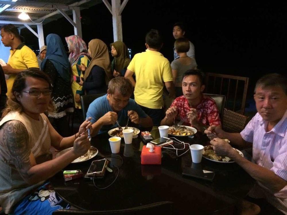玛丽娜海湾餐厅度假村 Kampung Genting 外观 照片