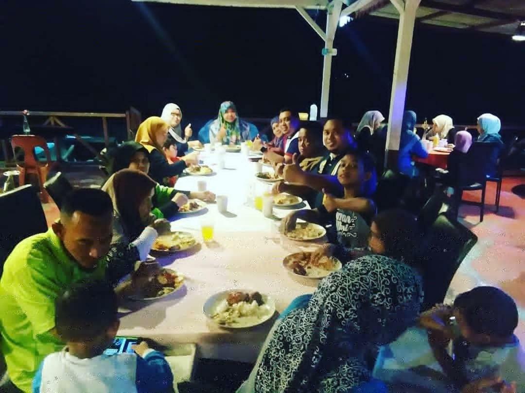 玛丽娜海湾餐厅度假村 Kampung Genting 外观 照片